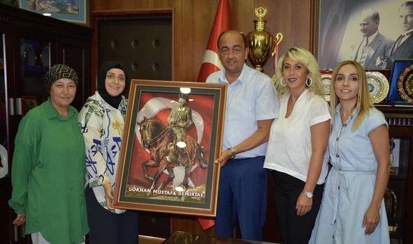 BAŞKANIMIZ DEMİRTAŞ'A TEŞEKKÜR ZİYARETİ