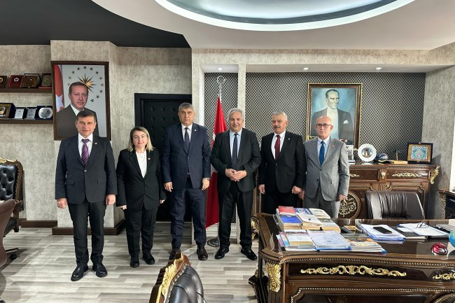 BAŞKANIMIZ VE MECLİS ÜYELERİMİZ KDZ.EREĞLİ KAYMAKAMIMIZ SN. MEHMET YAPICI'YI MAKAMINDA ZİYARET ETTİ