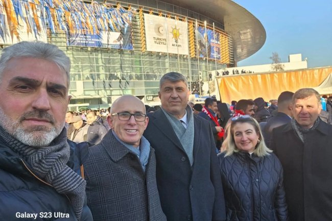 AK PARTİ İLE GÜÇLÜ GELECEĞE !