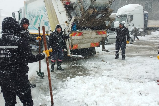 EKİPLERİMİZ KAR KIŞ DEMEDEN ÇALIŞMALARA DEVAM EDİYOR...