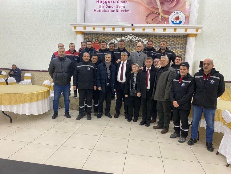 BAŞKAN KARA GÜLÜÇ BELEDİYESİ EKİPLERİNİN TEBRİKLERİNİ KABUL ETTİ