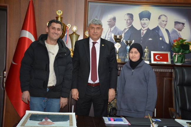 NAZİK ZİYARETLERİNDEN DOLAYI TEŞEKKÜR EDERİM.