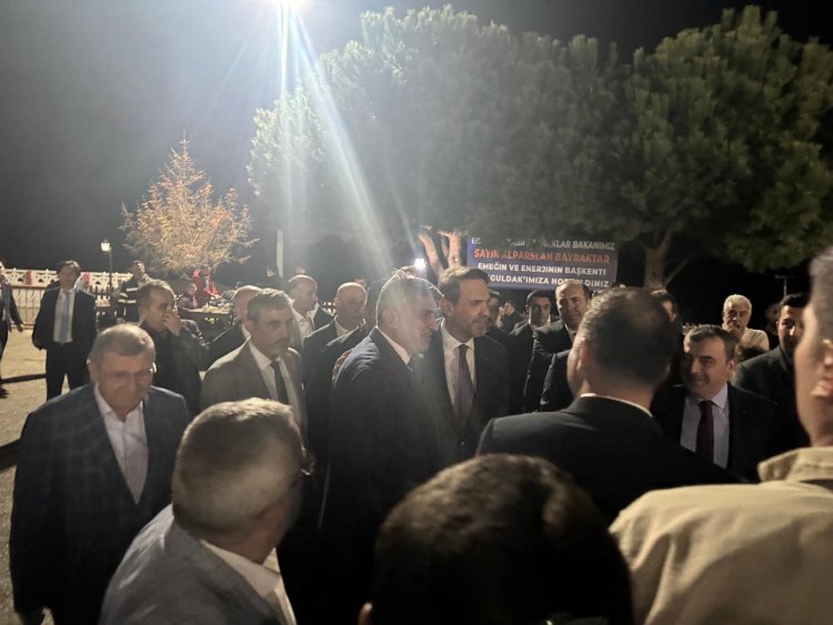 SAYIN BAKANIMIZ ALPARSLAN BAYRAKTAR'A TEŞEKKÜR EDERİM.