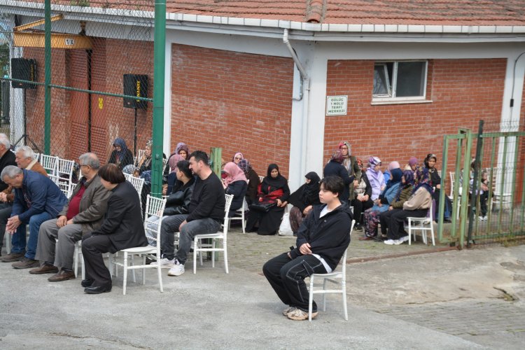 BELDE MEZARLIĞINDA AREFE GÜNÜ MÜNASEBETİYLE KURAN-I KERİM OKUTULDU