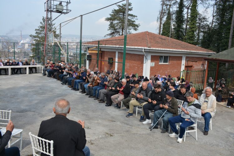 BELDE MEZARLIĞINDA AREFE GÜNÜ MÜNASEBETİYLE KURAN-I KERİM OKUTULDU