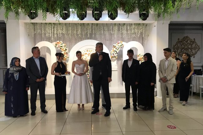 GENÇ CİFTLERİMİZE MUTLULUKLAR DİLİYORUZ...