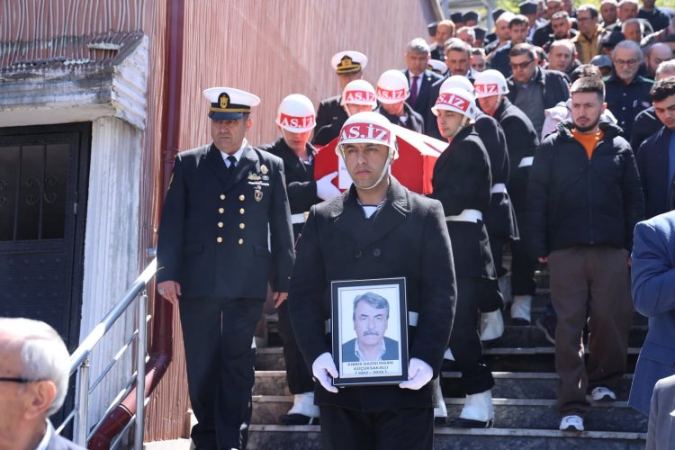 KIBRIS GAZİSİ İHSAN KÜÇÜKSAKALLI SON YOLCULUĞUNA UĞURLANDI