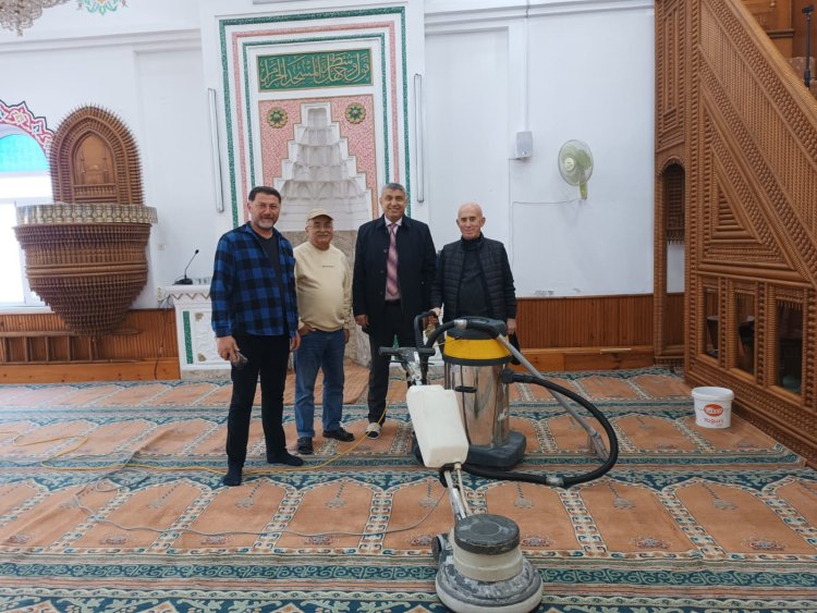 CAMİLERİMİZDE TEMİZLİK ÇALIŞMASI BAŞLATILDI