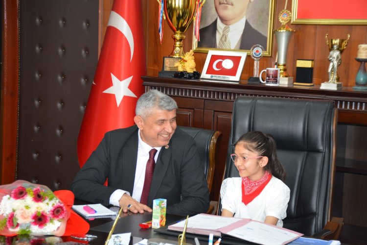 23 NİSAN ULUSAL EGEMENLİK VE ÇOCUK BAYRAMI KUTLU OLSUN