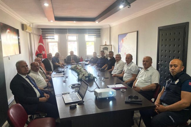 SAYIN KAYMAKAMIMIZA TEŞEKKÜR EDERİZ...