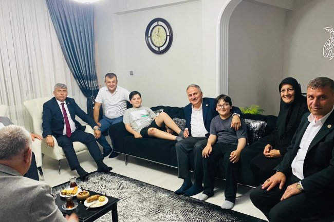 GEÇMİŞ OLSUN DİLEKLERİMİZİ İLETİYORUZ...