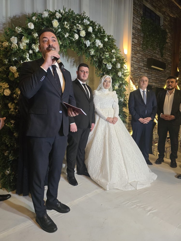 MUTLULUKLAR DİLERİZ...