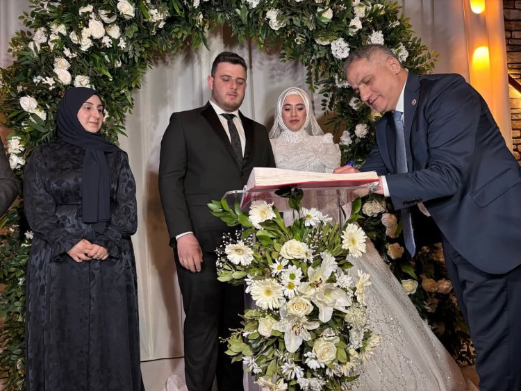 MUTLULUKLAR DİLERİZ...