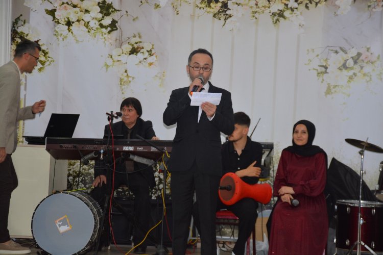 ANNELER GÜNÜ KUTLU OLSUN