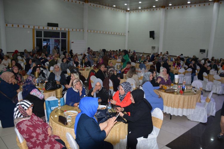 ANNELER GÜNÜ KUTLU OLSUN
