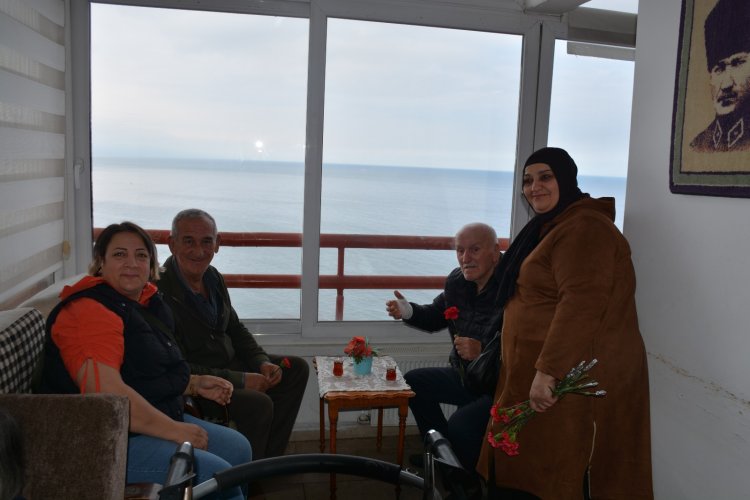 ANNELER GÜNÜ KUTLU OLSUN...