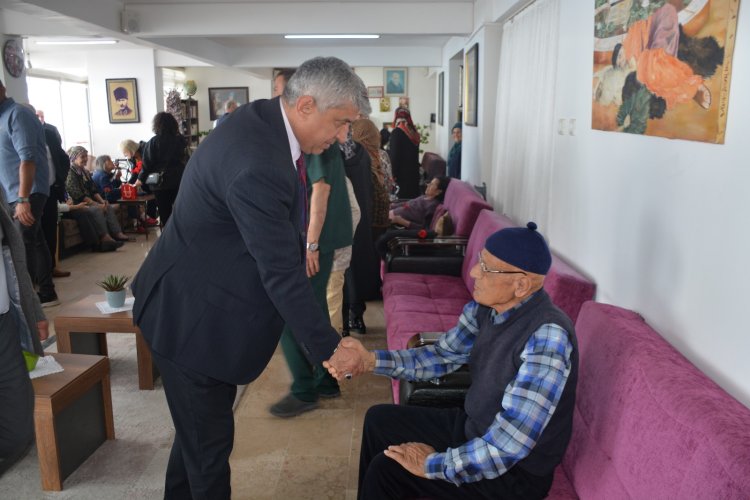 ANNELER GÜNÜ KUTLU OLSUN....