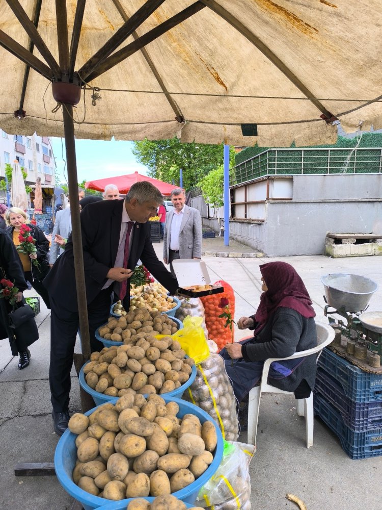 ANNELER GÜNÜ KUTLU OLSUN....