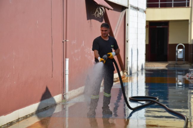 BAYRAM ÖNCESİ TEMİZLİK ÇALIŞMALARIMIZA HIZ VERDİK