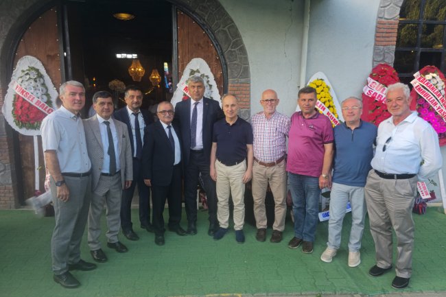 GENÇ CİFTİMİZE BİR ÖMÜR BOYU MUTLULUKLAR DİLERİZ...