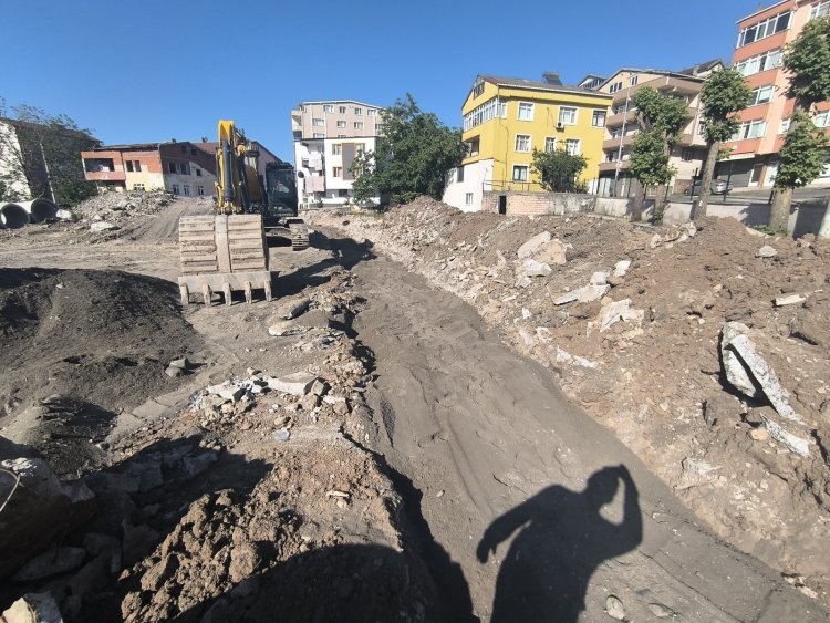 GÜLÜÇ VESİLE DİKMEN İLKOKULU İNŞAATINDA ÇALIŞMALAR SON HIZ DEVAM EDİYOR...