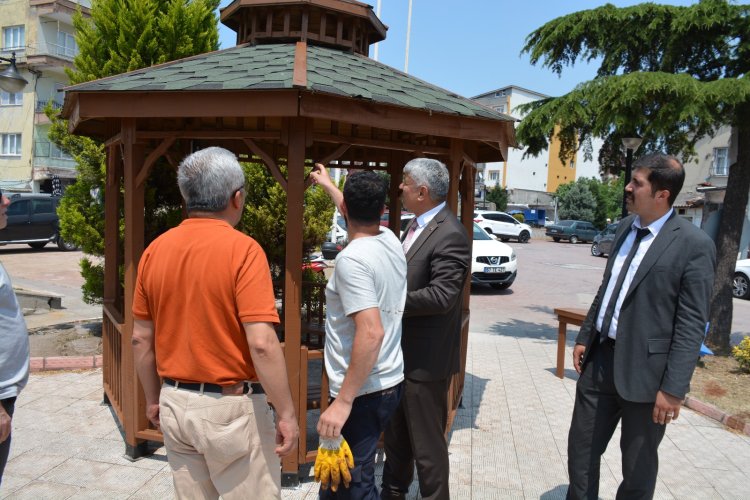 DİNLENME ALANLARI YENİLENİYOR...