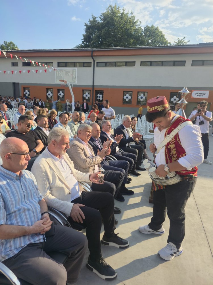 Gençlerimizin Mezuniyet Sevincine Ortak Olduk 