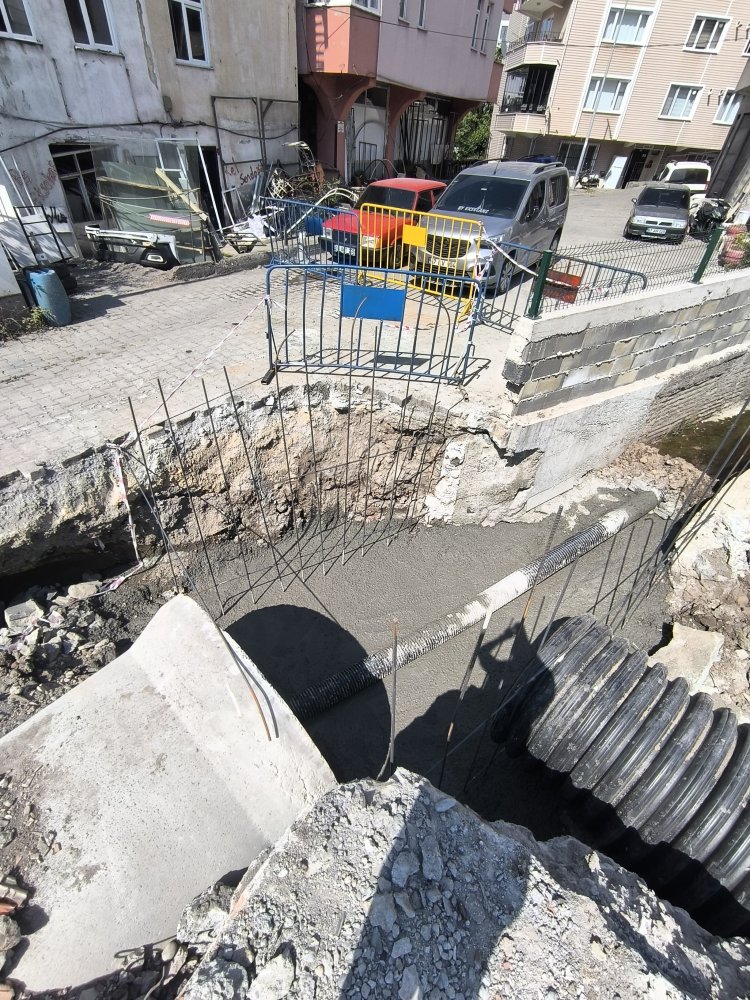 VESİLE DİKMEN İLKOKULU ALTYAPI ÇALIŞMALARINDA SONA YAKLAŞILDI