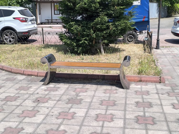 DİNLENME VE SOSYALLEŞME ALANLARIMIZ YENİLENİYOR...