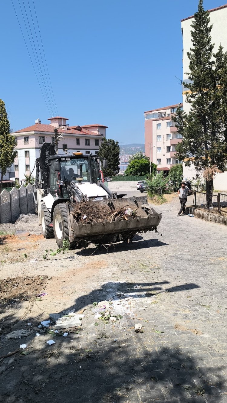 BELDEMİZDE TEMİZLİK ÇALIŞMALARI ARALIKSIZ OLARAK DEVAM EDİYOR...