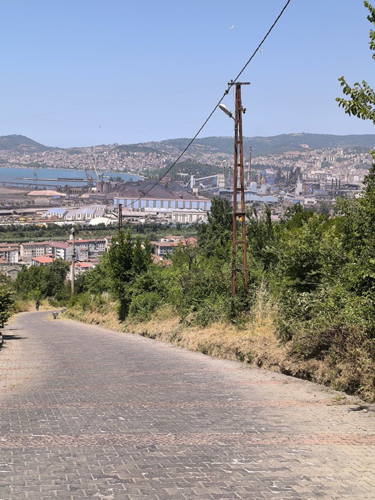 BELDEMİZDE TEMİZLİK ÇALIŞMALARI ARALIKSIZ OLARAK DEVAM EDİYOR...