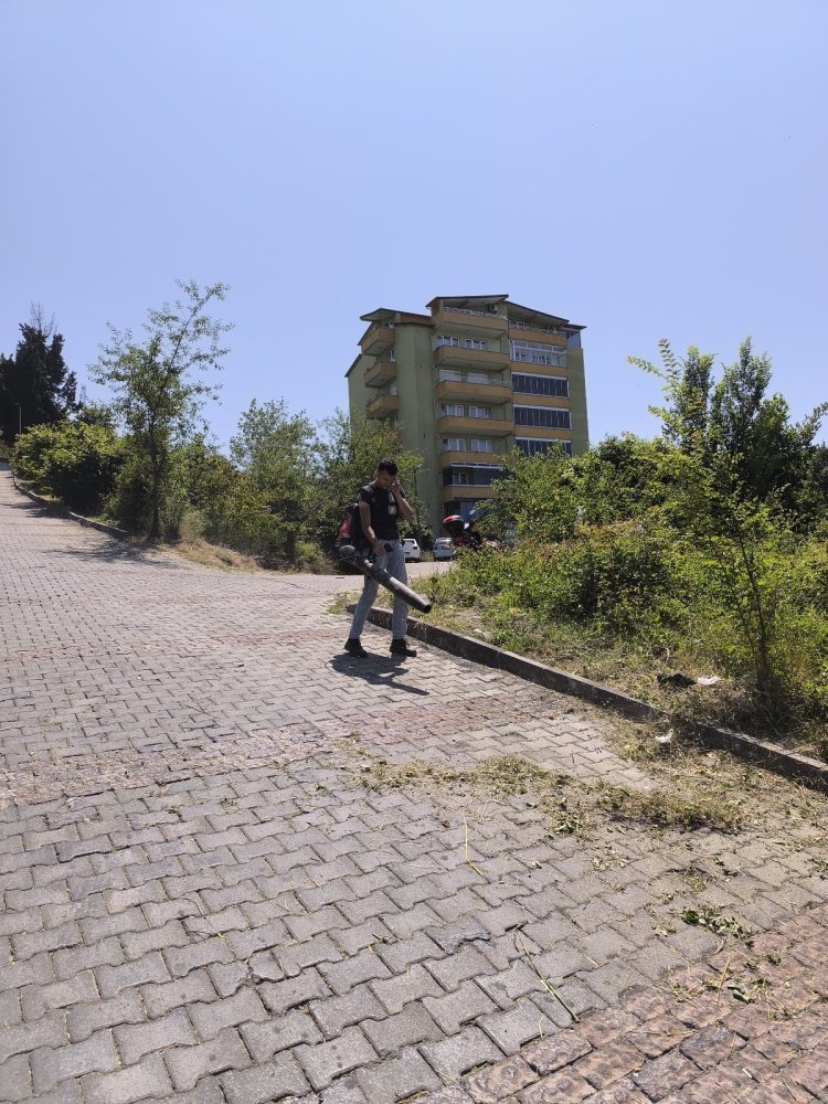 BELDEMİZDE TEMİZLİK ÇALIŞMALARI ARALIKSIZ OLARAK DEVAM EDİYOR...