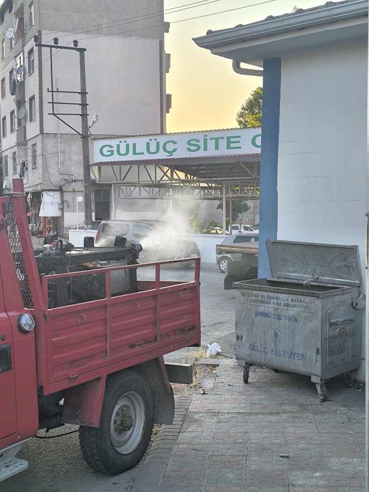 GÜLÜÇ'TE İLAÇLAMA ÇALIŞMALARI ARALIKSIZ OLARAK DEVAM EDİYOR....