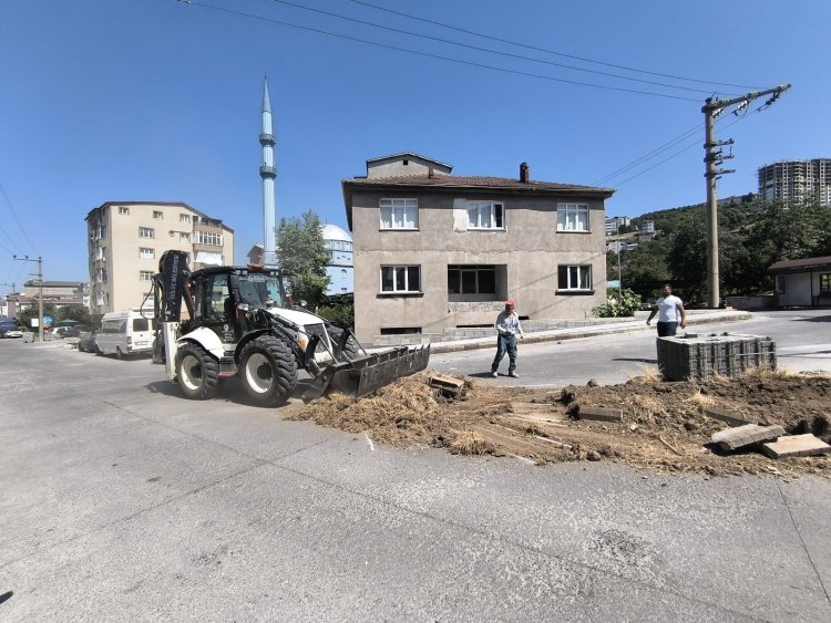 ÇEVRE DÜZENLEME ÇALIŞMALARIMIZ DEVAM EDİYOR...