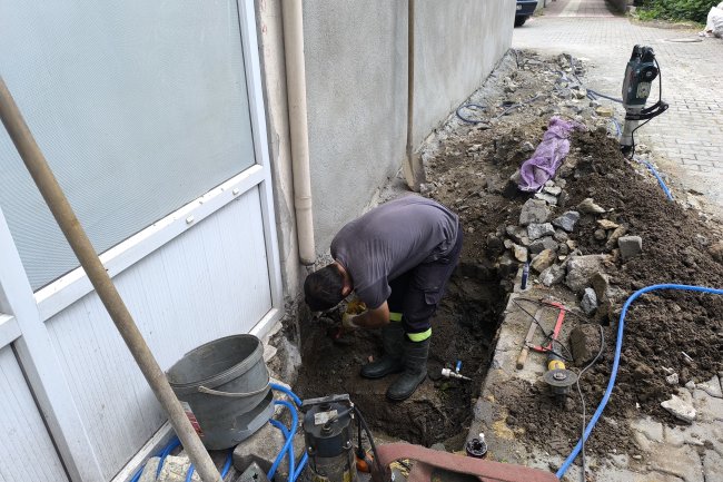 SAZLIK CADDESİ’NDE BAKIM-ONARIM ÇALIŞMASI NEDENİYLE SU KESİNTİSİ YAŞANMAKTADIR