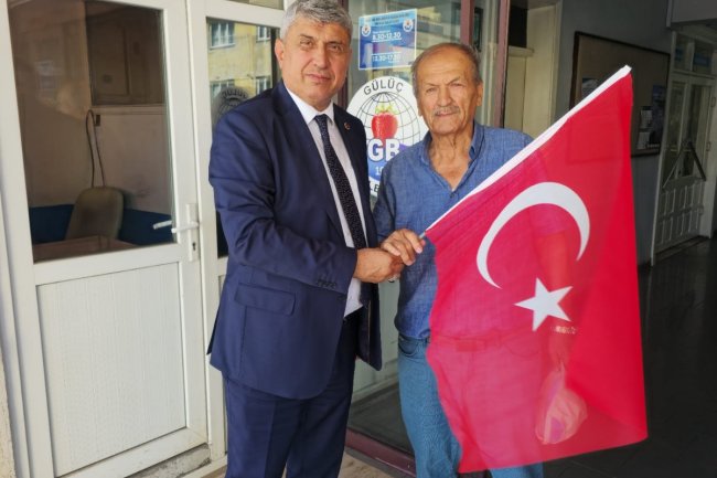 CUMHURBAŞKANIMIZ RECEP TAYYİP ERDOĞAN’DAN BAYRAK ÇAĞRISI!