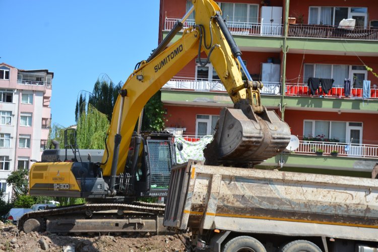 GÜLÜÇ VESİLE DİKMEN İLKOKULU SAHASINDA GELECEĞİ İNŞA EDİYORUZ! 