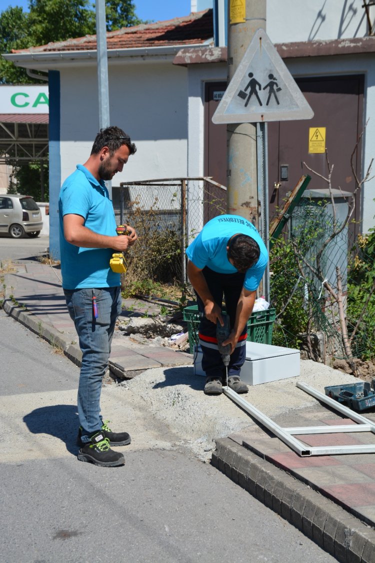  GÜLÜÇ VESİLE DİKMEN İLKOKULU SAHASINDA ÇALIŞMALAR DEVAM EDİYOR! 