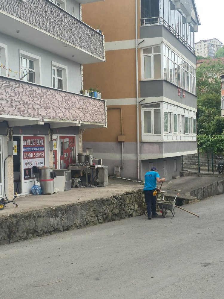  Gülüç’te Temizlik Seferberliği Tüm Hızıyla Sürüyor! 