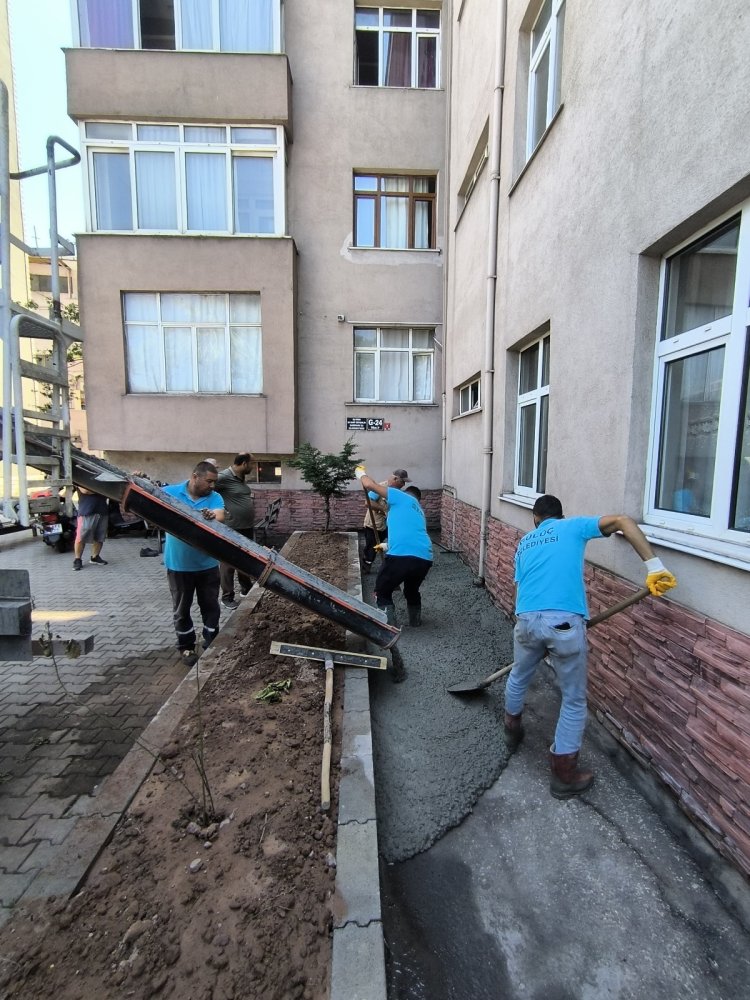GÜLÜÇ’TE ALTYAPI GÜÇLENİYOR, YOLLARIMIZ GÜZELLEŞİYOR! 