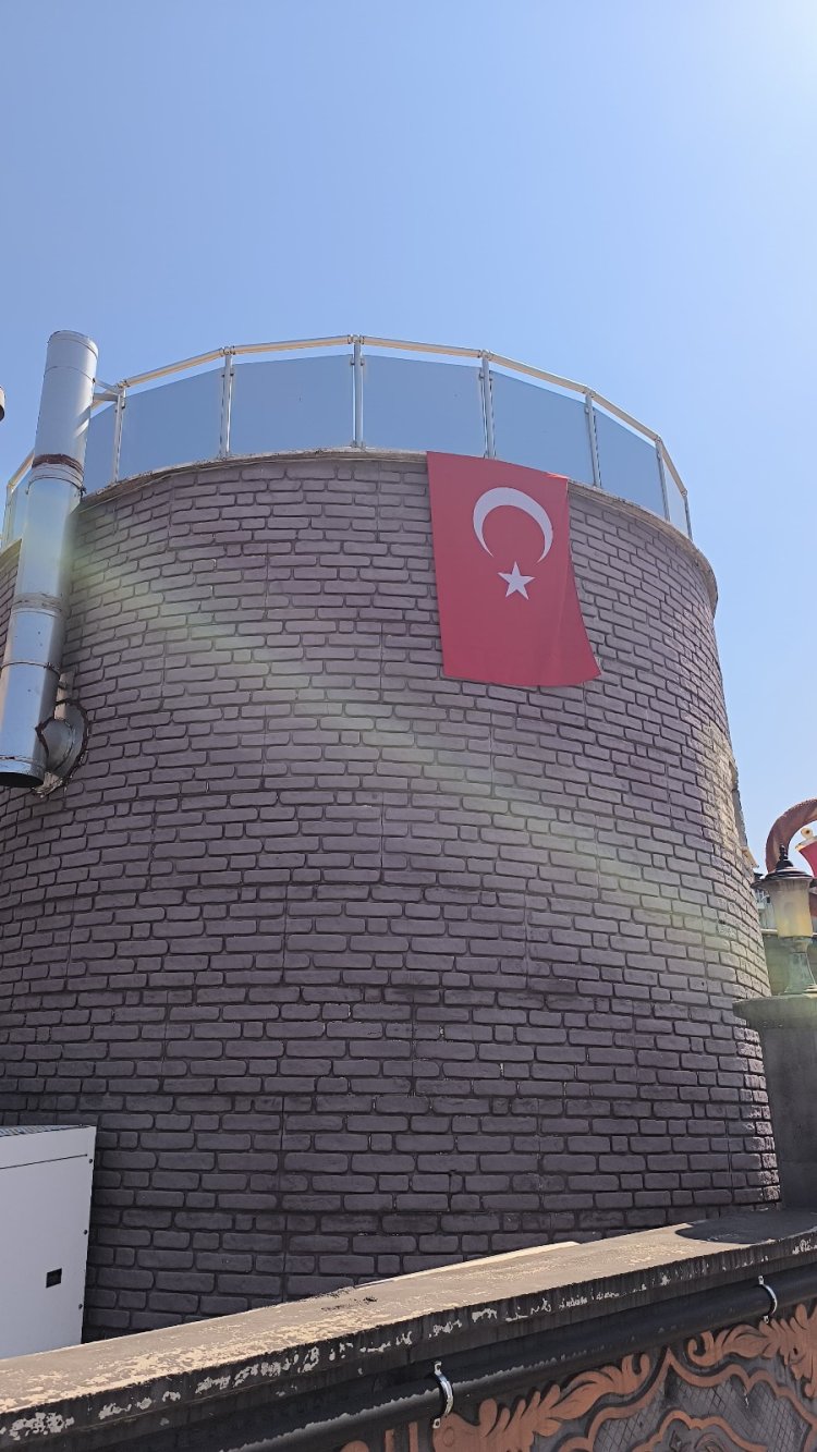 CUMHURBAŞKANIMIZ RECEP TAYYİP ERDOĞAN’DAN BAYRAK ÇAĞRISI!