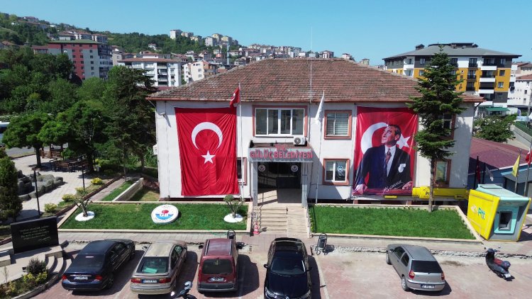 CUMHURBAŞKANIMIZ RECEP TAYYİP ERDOĞAN’DAN BAYRAK ÇAĞRISI!