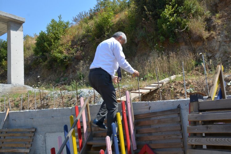 BELEDİYE BAŞKANIMIZ GÜLÜÇ MİLLET BAHÇESİNE İNCELEMELERDE BULUNDU