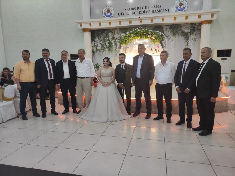 GENÇ CİFTİMİZE BİR ÖMÜR BOYU MUTLULUKLAR DİLERİZ