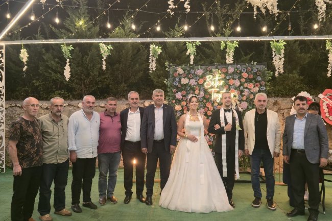 GENÇ ÇİFTİMİZE BİR ÖMÜR BOYU MUTLULUKLAR DİLERİZ