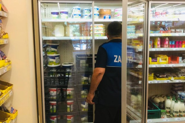 ZABITA EKİPLERİMİZDEN MARKET DENETİMİ ARALIKSIZ OLARAK DEVAM EDİYOR...