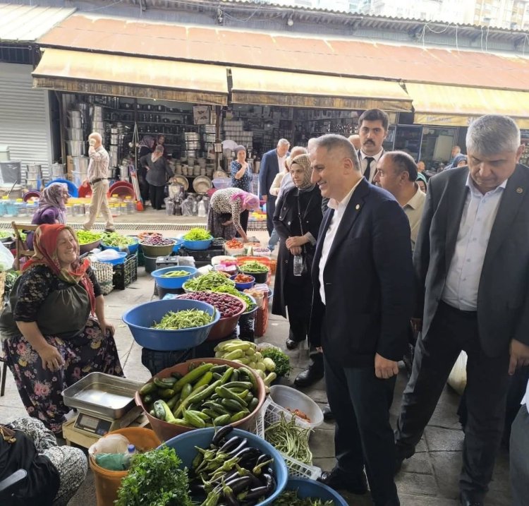  Kdz. Ereğli Kapalı Pazaryeri’nde Esnaf ve Hemşehrilerimizle Bir Aradayız