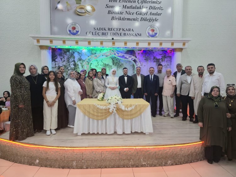 GENÇ ÇİFTİMİZE BİR ÖMÜR BOYU MUTLULUKLAR DİLERİZ