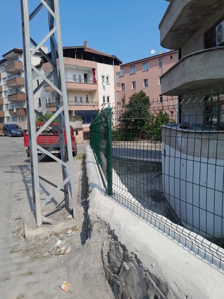 GÜVENLİK İÇİN FENS TELİ ÇALIŞMALARIMIZ DEVAM EDİYOR