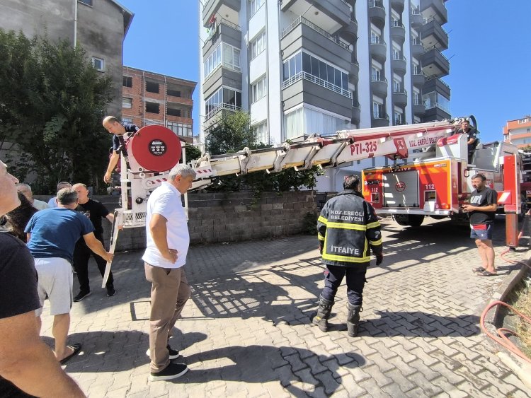 BEKYERİ MAHALLESİNDE YANGIN PANİĞİ! 